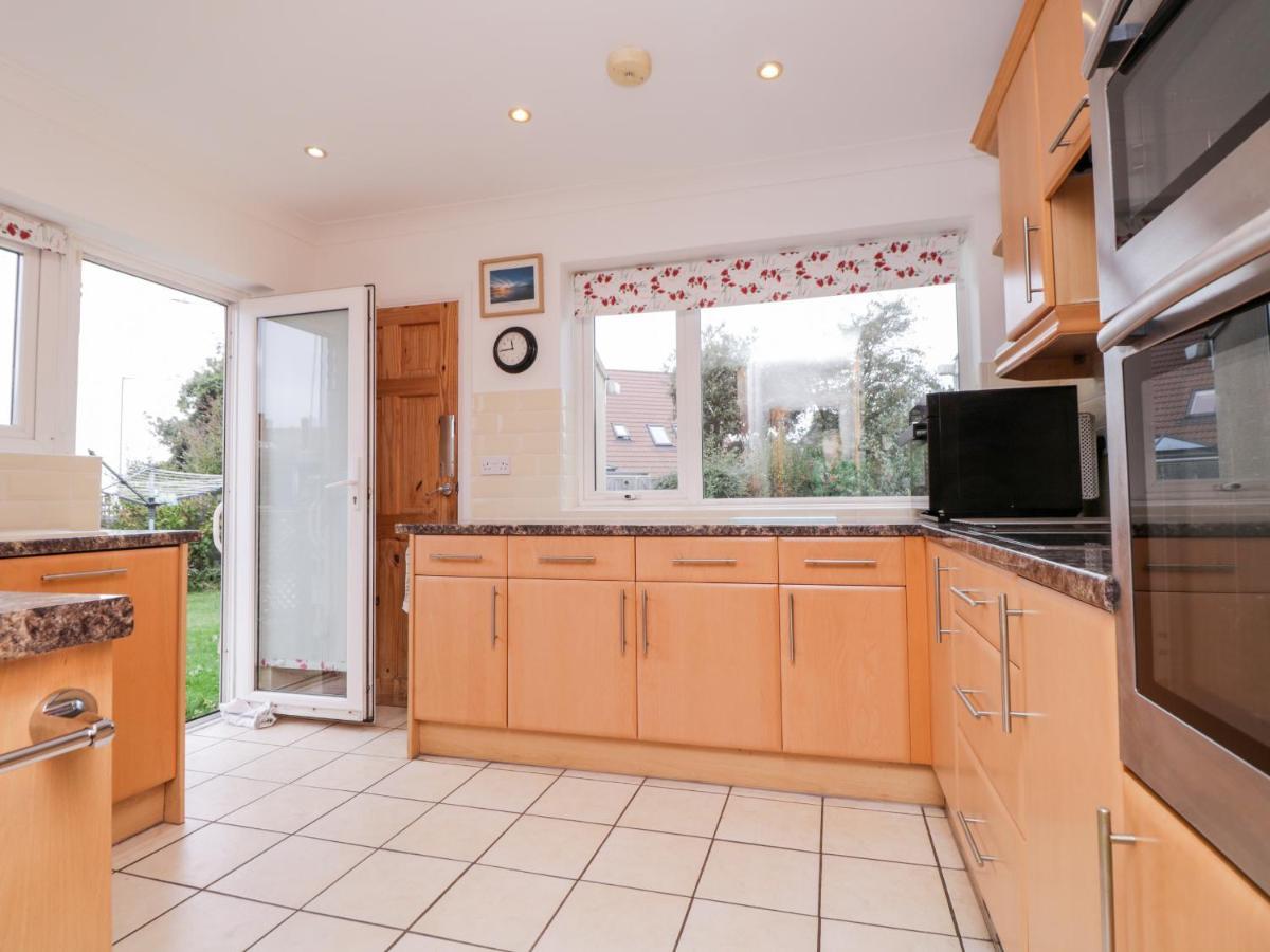 1 Springfield Road